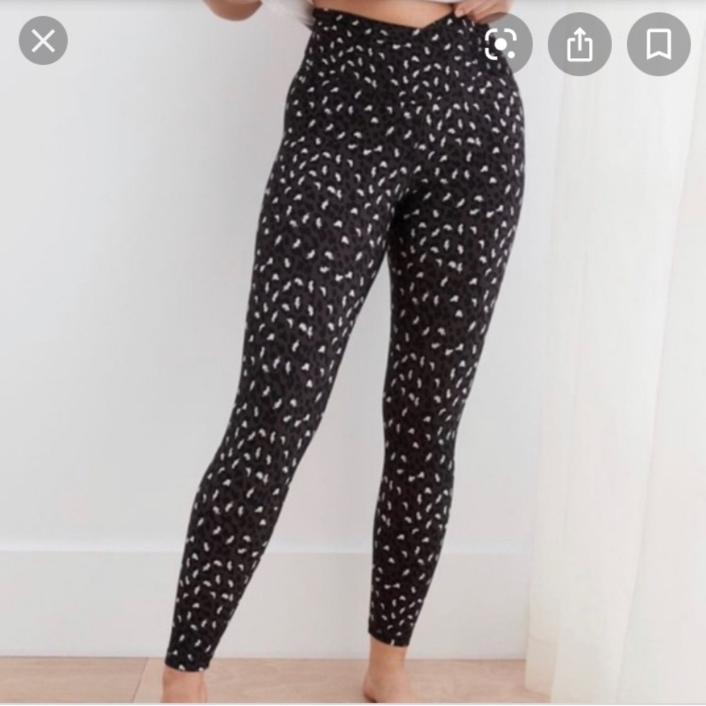 Aerie crossover waist leopard leggings